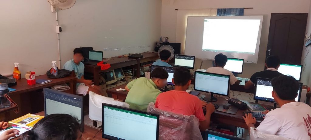 aula-informatica-centro-fortaleza-007